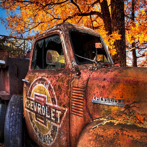 Old Rusty Cars Differences game thumbnail