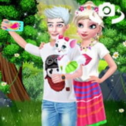 Elsa Couple Travel Selfie With Pet game thumbnail